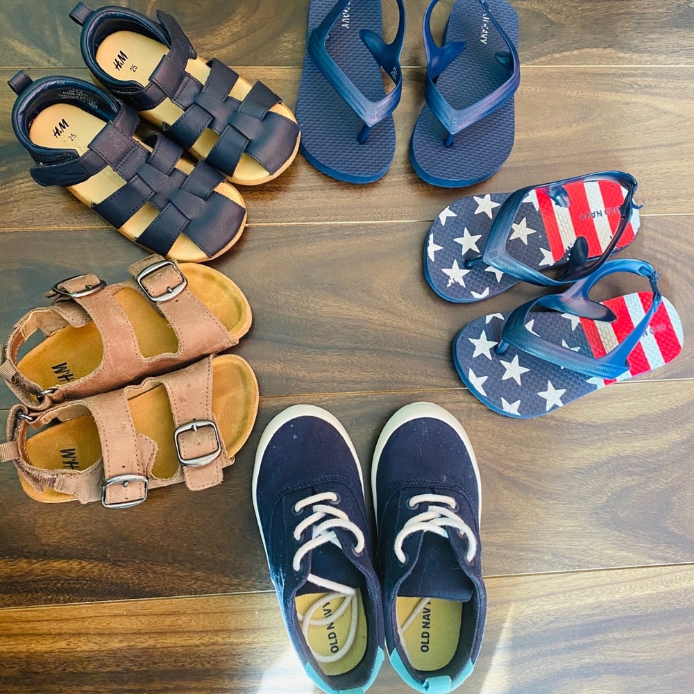 Toddler Boy’s Sandals/Sneaker Bundle💙